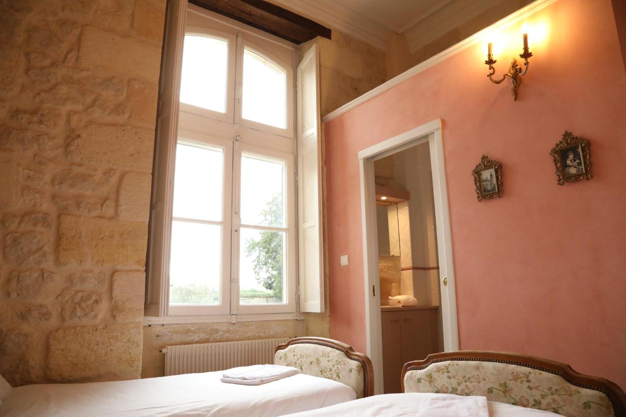 Chateau Borgeat De Lagrange - Privatisation Blaye Buitenkant foto